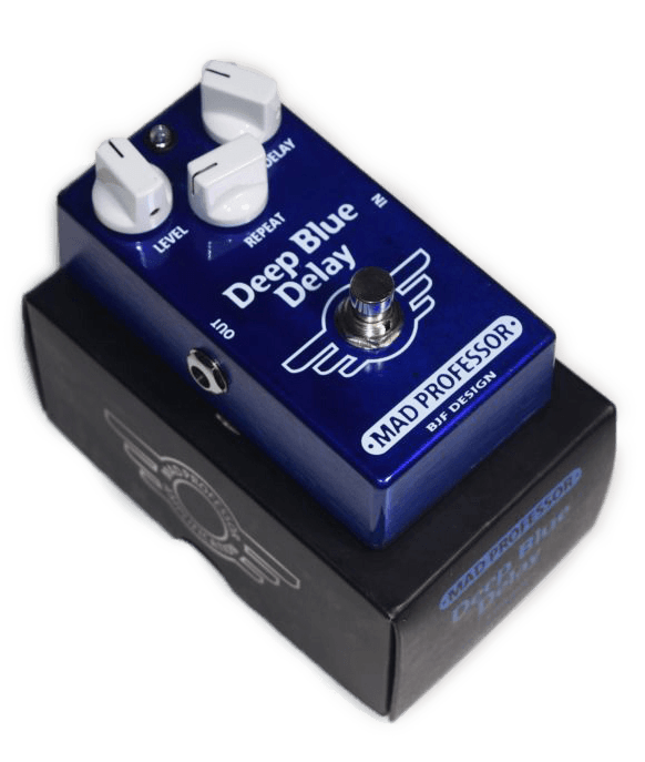 Deep Blue Delay b-stock pedal by Mad Professor